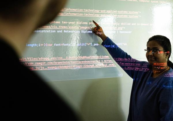 VIU Information Technology and Applied Systems, Web and Mobile Specialization