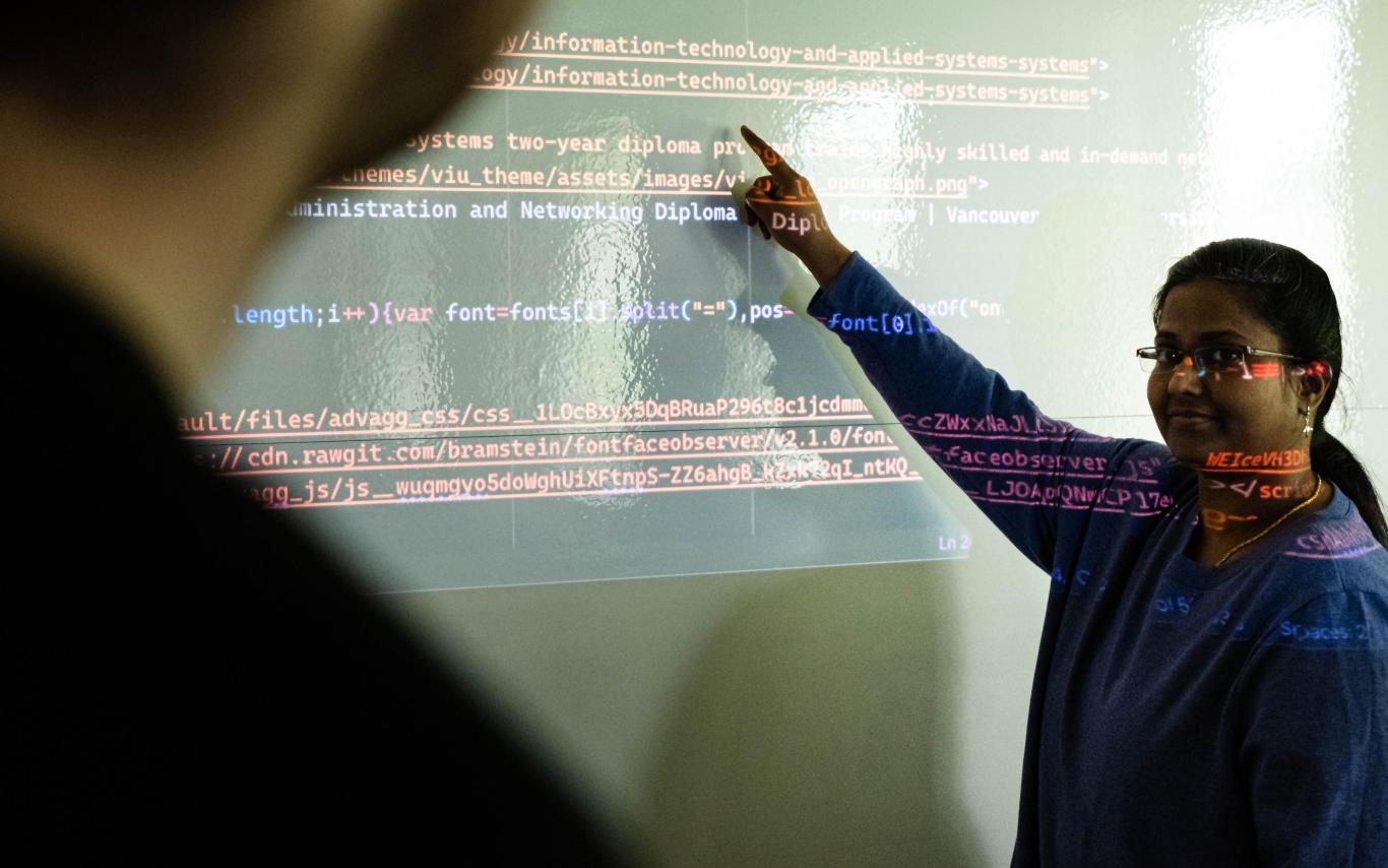 VIU Information Technology and Applied Systems, Web and Mobile Specialization